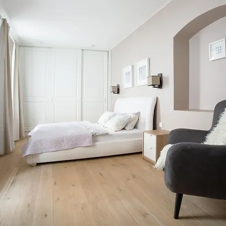 Appartamento Baron's Town Hall *