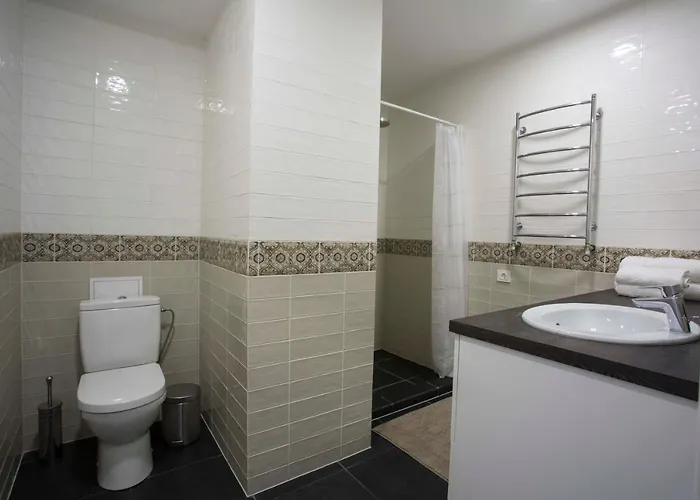 Baron's Town Hall דירה